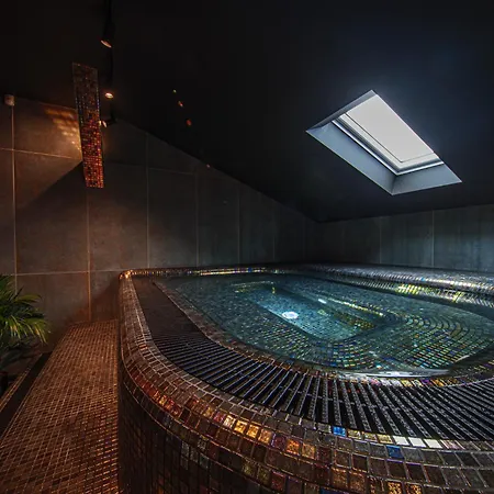 Jacuzzi Apartamentai Red Penthouse Butas