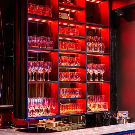 Butas Jacuzzi Apartamentai Red Penthouse *